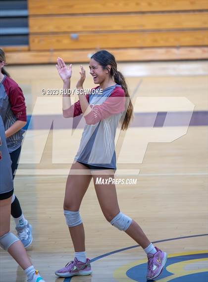 Thumbnail 2 in Mission Hills @ San Pasqual photogallery.