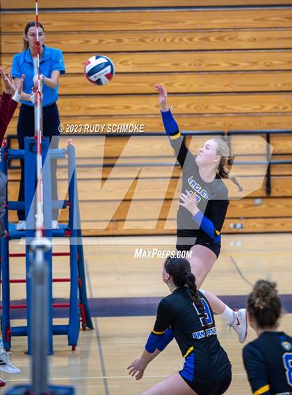 Thumbnail 3 in Mission Hills @ San Pasqual photogallery.