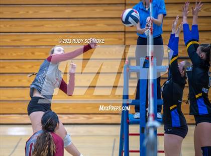 Thumbnail 3 in Mission Hills @ San Pasqual photogallery.