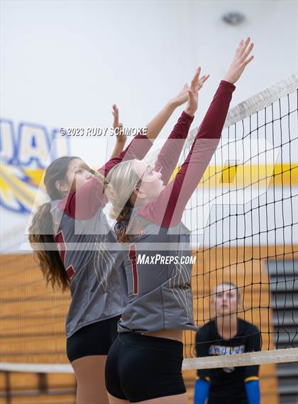 Thumbnail 3 in Mission Hills @ San Pasqual photogallery.