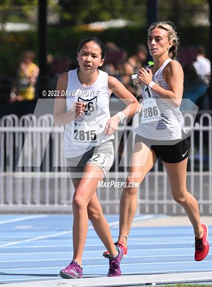 Thumbnail 1 in BYU Invitational photogallery.