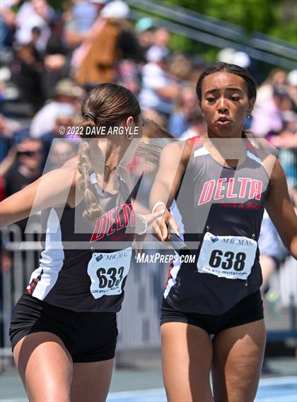 Thumbnail 2 in BYU Invitational photogallery.