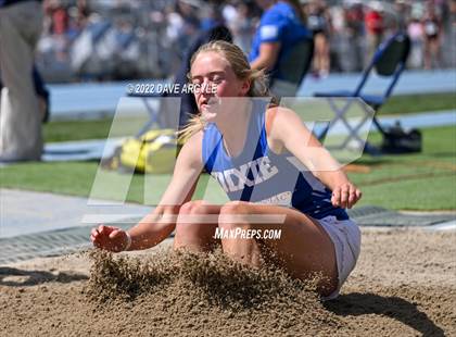 Thumbnail 3 in BYU Invitational photogallery.