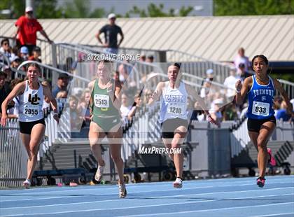 Thumbnail 2 in BYU Invitational photogallery.