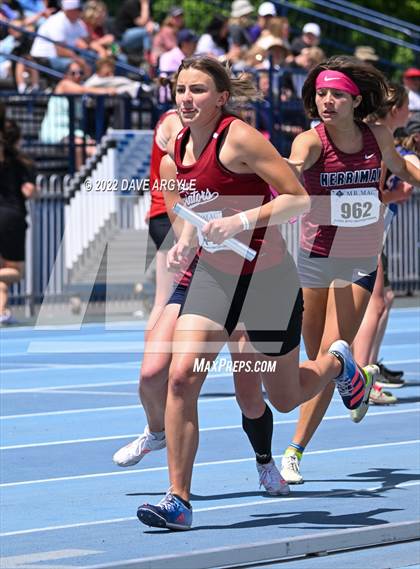 Thumbnail 1 in BYU Invitational photogallery.