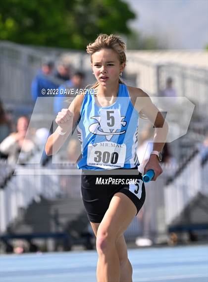Thumbnail 1 in BYU Invitational photogallery.