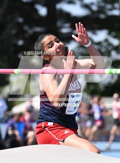Thumbnail 3 in BYU Invitational photogallery.