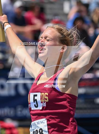 Thumbnail 2 in BYU Invitational photogallery.