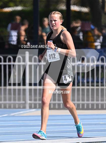 Thumbnail 3 in BYU Invitational photogallery.