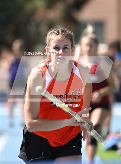 Thumbnail 2 in BYU Invitational photogallery.