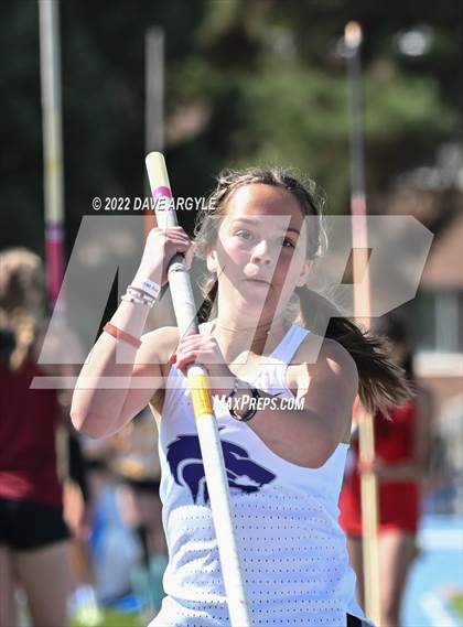 Thumbnail 3 in BYU Invitational photogallery.