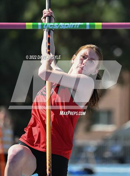 Thumbnail 2 in BYU Invitational photogallery.