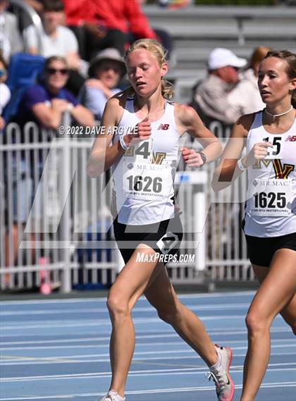 Thumbnail 3 in BYU Invitational photogallery.