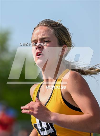 Thumbnail 2 in BYU Invitational photogallery.