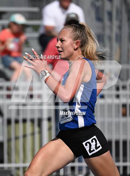 Thumbnail 3 in BYU Invitational photogallery.