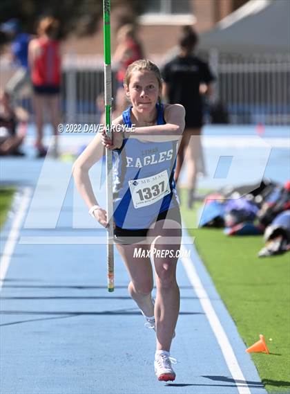 Thumbnail 2 in BYU Invitational photogallery.