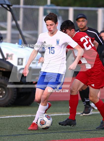 Thumbnail 1 in Lake Zurich @ Mundelein photogallery.