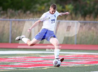 Thumbnail 1 in Lake Zurich @ Mundelein photogallery.