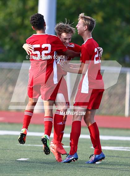 Thumbnail 3 in Lake Zurich @ Mundelein photogallery.