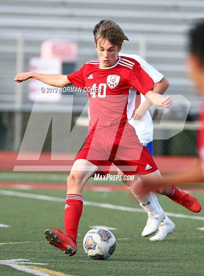 Thumbnail 3 in Lake Zurich @ Mundelein photogallery.