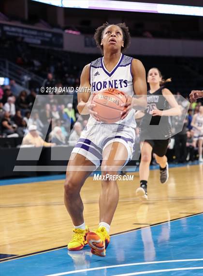 Thumbnail 2 in Park Hill South vs. North Kansas City (MSHSAA Class 5 Sectional) photogallery.