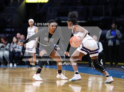 Thumbnail 2 in Park Hill South vs. North Kansas City (MSHSAA Class 5 Sectional) photogallery.