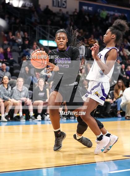 Thumbnail 3 in Park Hill South vs. North Kansas City (MSHSAA Class 5 Sectional) photogallery.