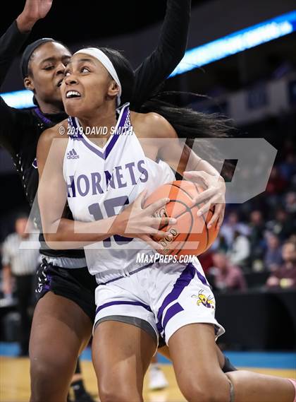 Thumbnail 2 in Park Hill South vs. North Kansas City (MSHSAA Class 5 Sectional) photogallery.