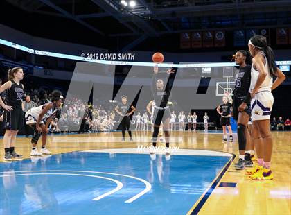 Thumbnail 3 in Park Hill South vs. North Kansas City (MSHSAA Class 5 Sectional) photogallery.