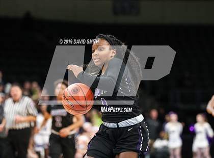 Thumbnail 2 in Park Hill South vs. North Kansas City (MSHSAA Class 5 Sectional) photogallery.