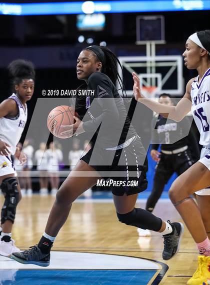 Thumbnail 2 in Park Hill South vs. North Kansas City (MSHSAA Class 5 Sectional) photogallery.