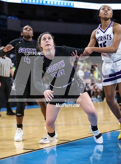 Thumbnail 3 in Park Hill South vs. North Kansas City (MSHSAA Class 5 Sectional) photogallery.