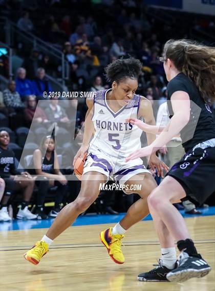 Thumbnail 2 in Park Hill South vs. North Kansas City (MSHSAA Class 5 Sectional) photogallery.