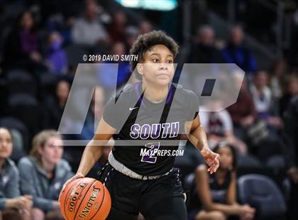 Thumbnail 1 in Park Hill South vs. North Kansas City (MSHSAA Class 5 Sectional) photogallery.