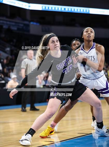 Thumbnail 2 in Park Hill South vs. North Kansas City (MSHSAA Class 5 Sectional) photogallery.