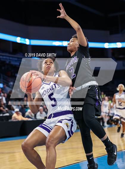 Thumbnail 1 in Park Hill South vs. North Kansas City (MSHSAA Class 5 Sectional) photogallery.