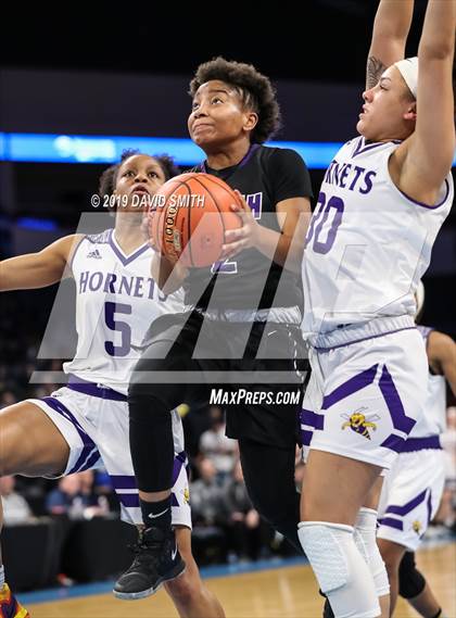 Thumbnail 1 in Park Hill South vs. North Kansas City (MSHSAA Class 5 Sectional) photogallery.