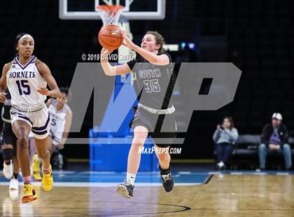 Thumbnail 2 in Park Hill South vs. North Kansas City (MSHSAA Class 5 Sectional) photogallery.