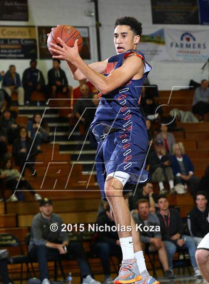 Thumbnail 3 in Chaminade vs. Calabasas (Joe Frazier Classic) photogallery.