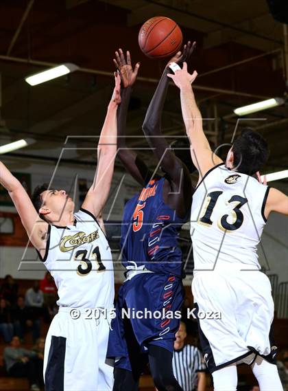 Thumbnail 3 in Chaminade vs. Calabasas (Joe Frazier Classic) photogallery.