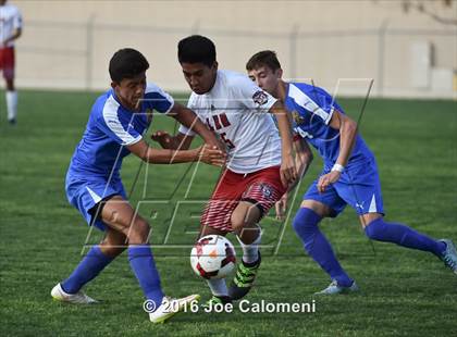 Thumbnail 3 in Lee [Robert E.] vs MacArthur [Douglas] (Blossom Athletic Center) photogallery.
