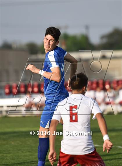 Thumbnail 2 in Lee [Robert E.] vs MacArthur [Douglas] (Blossom Athletic Center) photogallery.