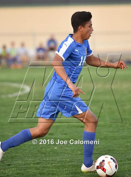 Thumbnail 2 in Lee [Robert E.] vs MacArthur [Douglas] (Blossom Athletic Center) photogallery.