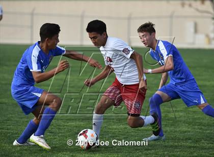 Thumbnail 2 in Lee [Robert E.] vs MacArthur [Douglas] (Blossom Athletic Center) photogallery.