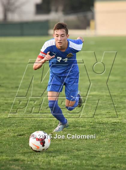 Thumbnail 2 in Lee [Robert E.] vs MacArthur [Douglas] (Blossom Athletic Center) photogallery.