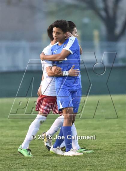Thumbnail 2 in Lee [Robert E.] vs MacArthur [Douglas] (Blossom Athletic Center) photogallery.