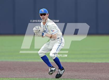 Thumbnail 1 in Benbrook vs. Spring Hill (UIL 4A Regional Semifinal) photogallery.