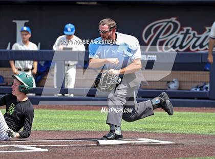 Thumbnail 1 in Benbrook vs. Spring Hill (UIL 4A Regional Semifinal) photogallery.