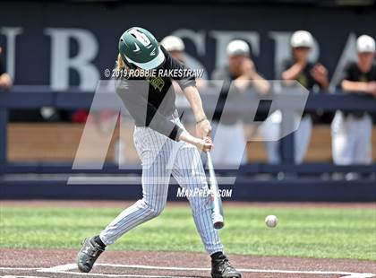 Thumbnail 2 in Benbrook vs. Spring Hill (UIL 4A Regional Semifinal) photogallery.