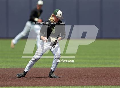 Thumbnail 3 in Benbrook vs. Spring Hill (UIL 4A Regional Semifinal) photogallery.